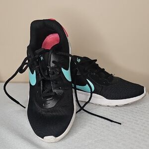 Nike Women's Black and Teal Athletic Shoes‎